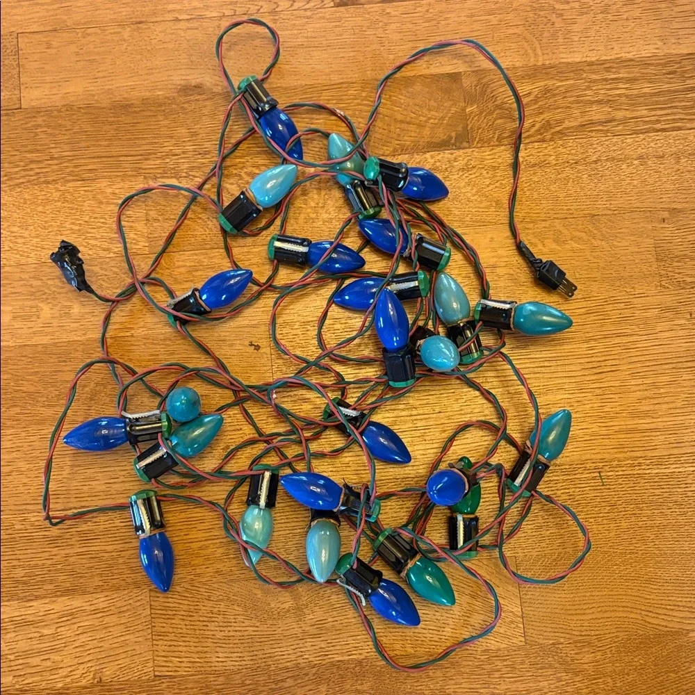 Vintage 50s-60s Christmas Blue & Green 25 Light Strand Size C9